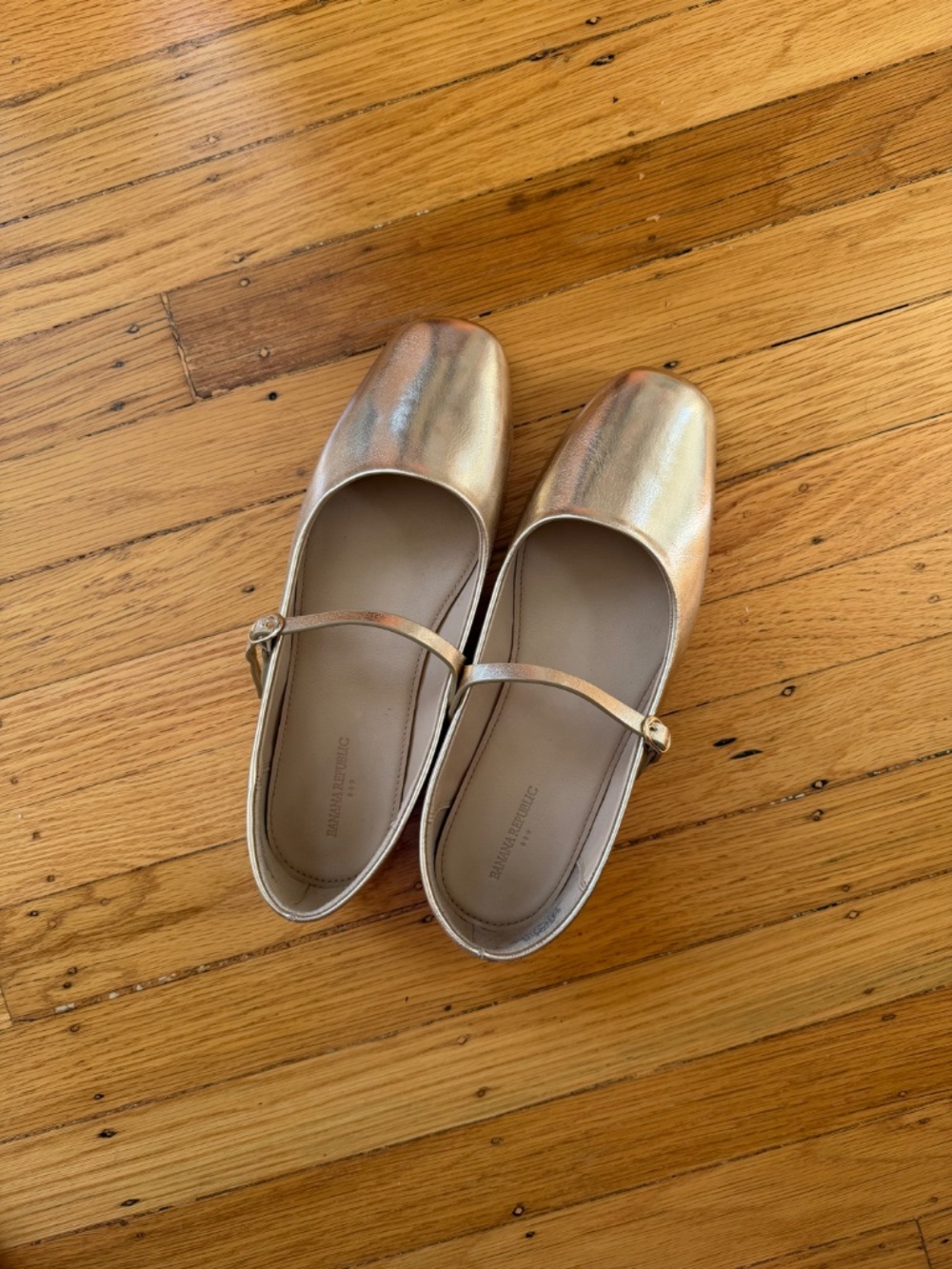Banana Republic Pale Gold Mary Jane Flats Size 8 (worn once!)